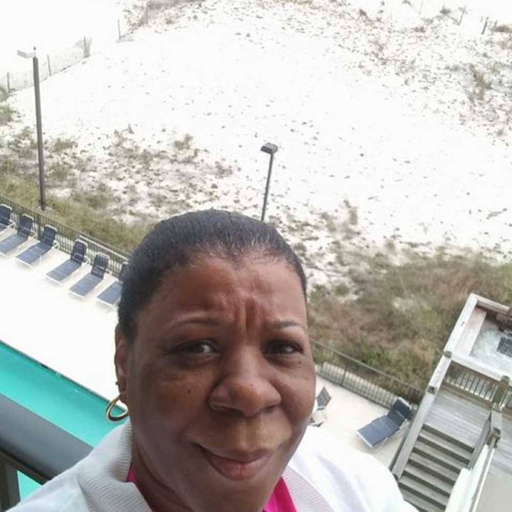 Meet your Posher, Vickie